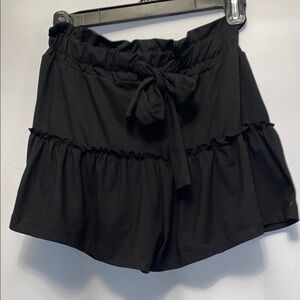 Black Women's Ruffle Shorts/skort